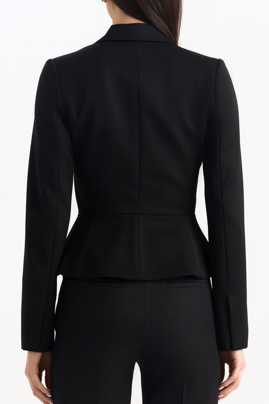 XAYWEAR Fitted Office Blazer for Women - Chic Elegance