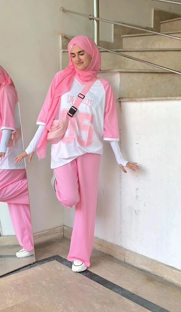 XAYWEAR Sporty Grace 2-Piece