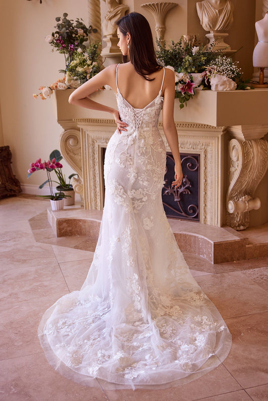 XAYWEAR elegant mermaid bridal gown with lace detailing and low back design in a classic setting