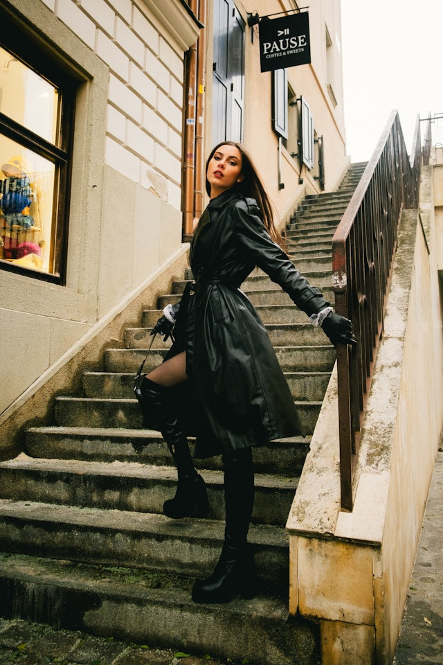 XAYWEAR Women's Prague Twilight Trench