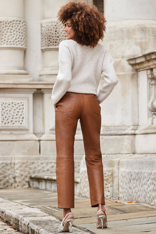 XAYWEAR Straight Leg Leather Pants for Stylish Comfort
