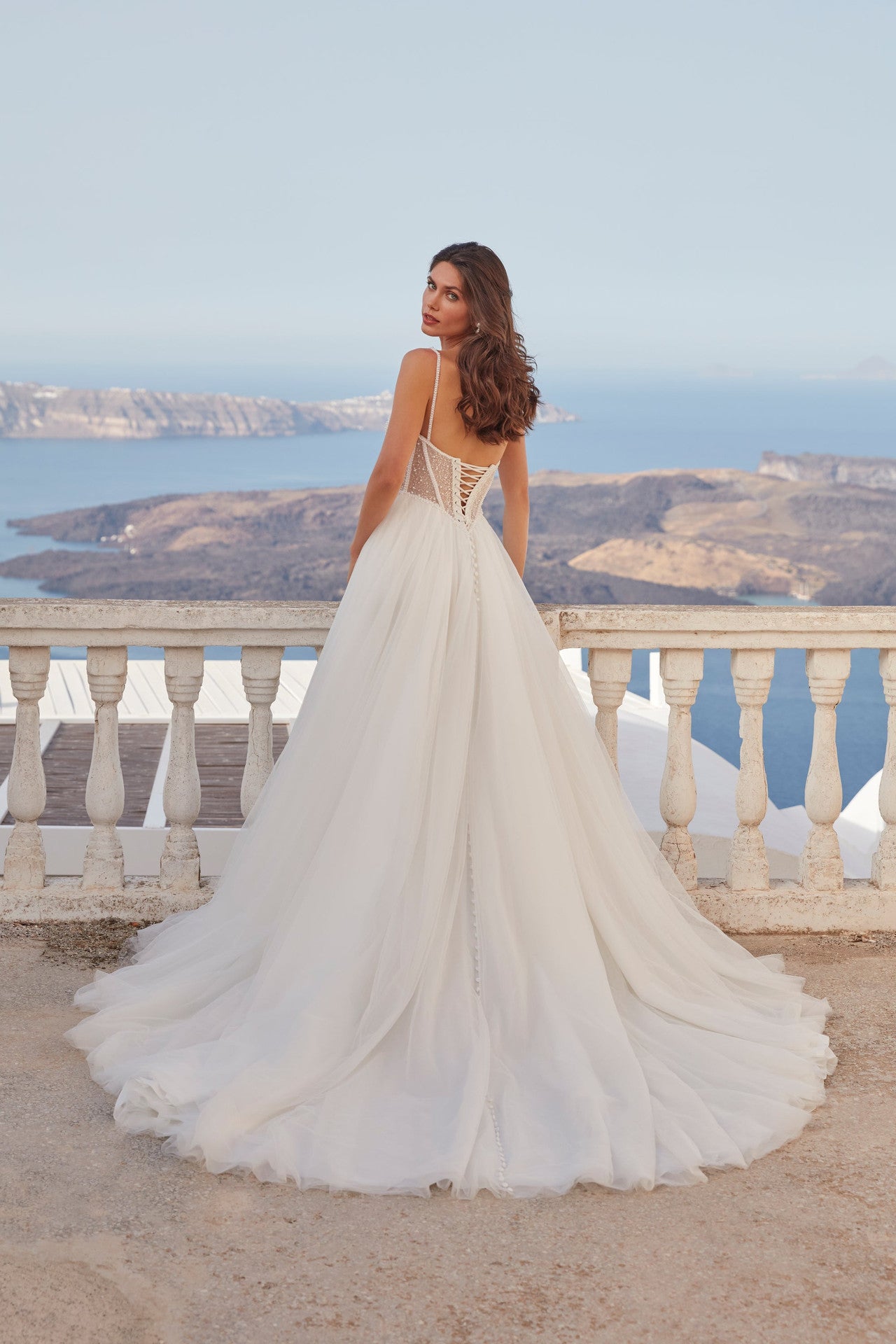 XAYWEAR elegant wedding dress gown with long flowing train and lace back detail