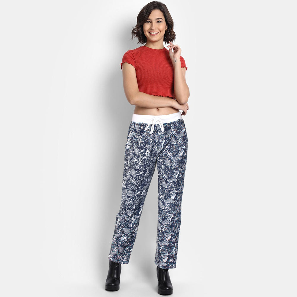 XAYWEAR Women's Splash Printed Trouser