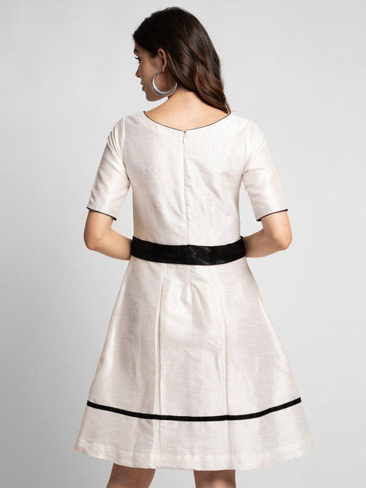 XAYWEAR Elegant Ivory Black Dress for Special Occasions