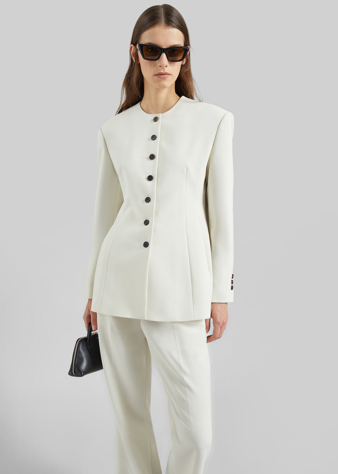 XAYWEAR Elegant White Blazer Jacket for Stylish Outfits