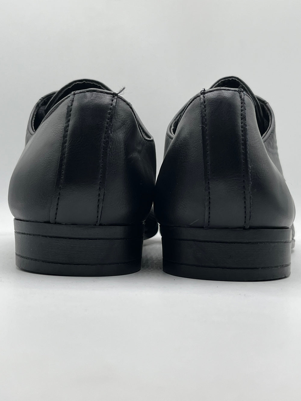 XAYWEAR Preloved - Beckett Textured Synthetic Leather Derby Shoes