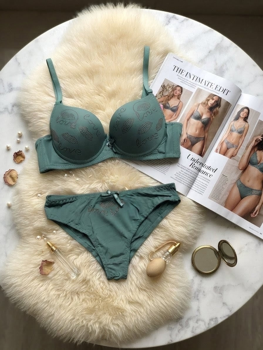 Love Rhinestone Push-Up Bra Set with Sparkling Lip Detail