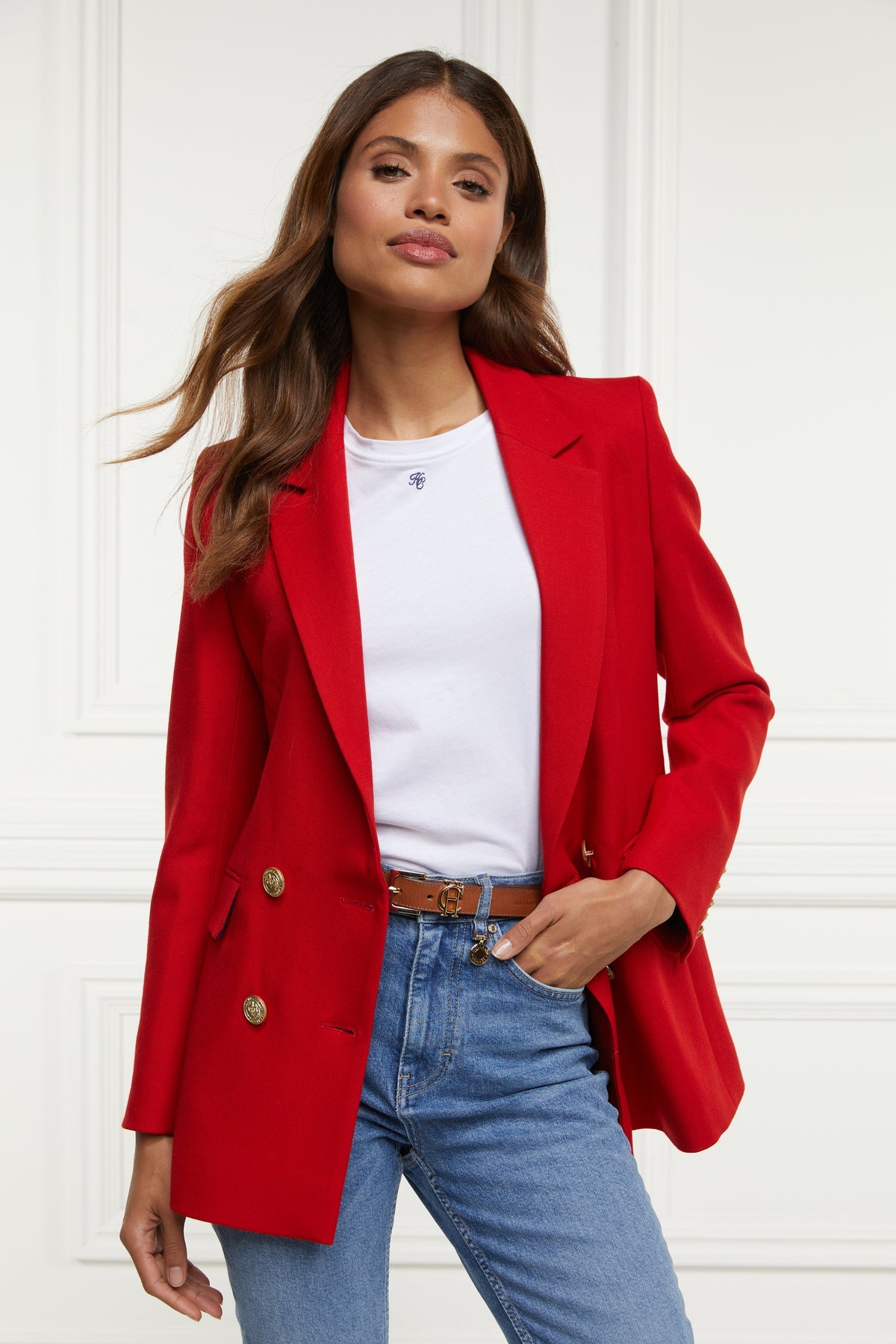 XAYWEAR red blazer for women with a tailored fit and double-breasted design, styled with a white tee and jeans