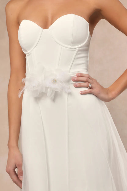 XAYWEAR Premium Romantic A-Line Bridal Dress with Floral Appliques - XAYWEAR
