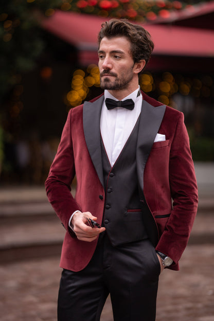 XAYWEAR Classic Men's Burgundy Velvet Blazer - XAYWEAR