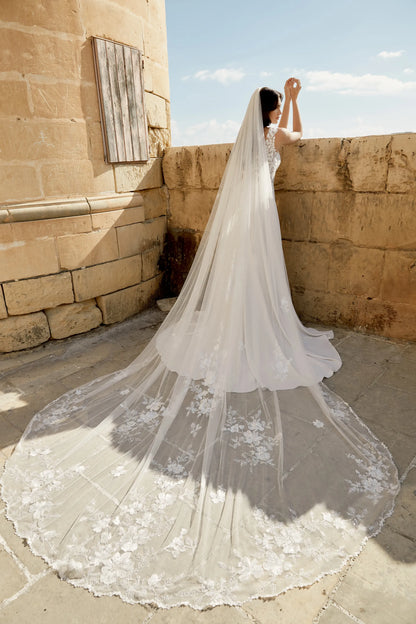 XAYWEAR Premium Lace Bodice Chiffon Wedding Dress Elegance - XAYWEAR