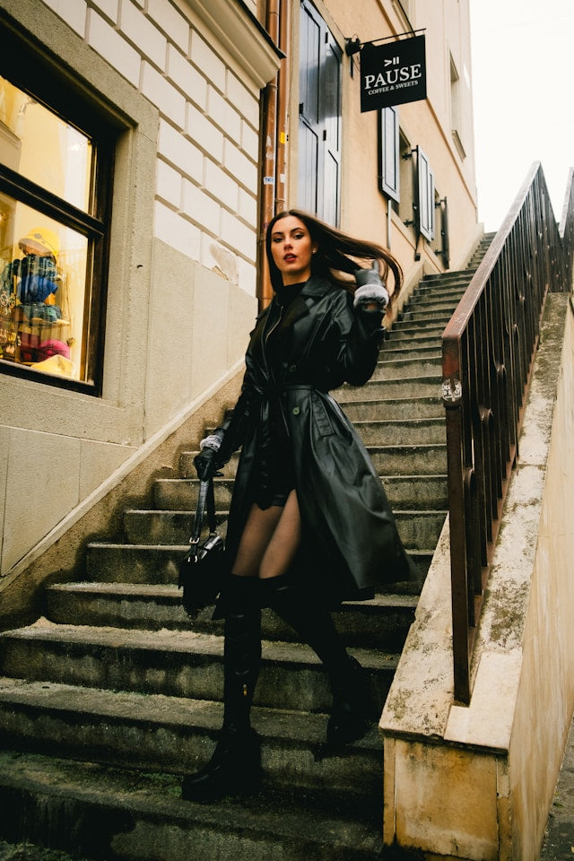 XAYWEAR Women's Prague Twilight Trench