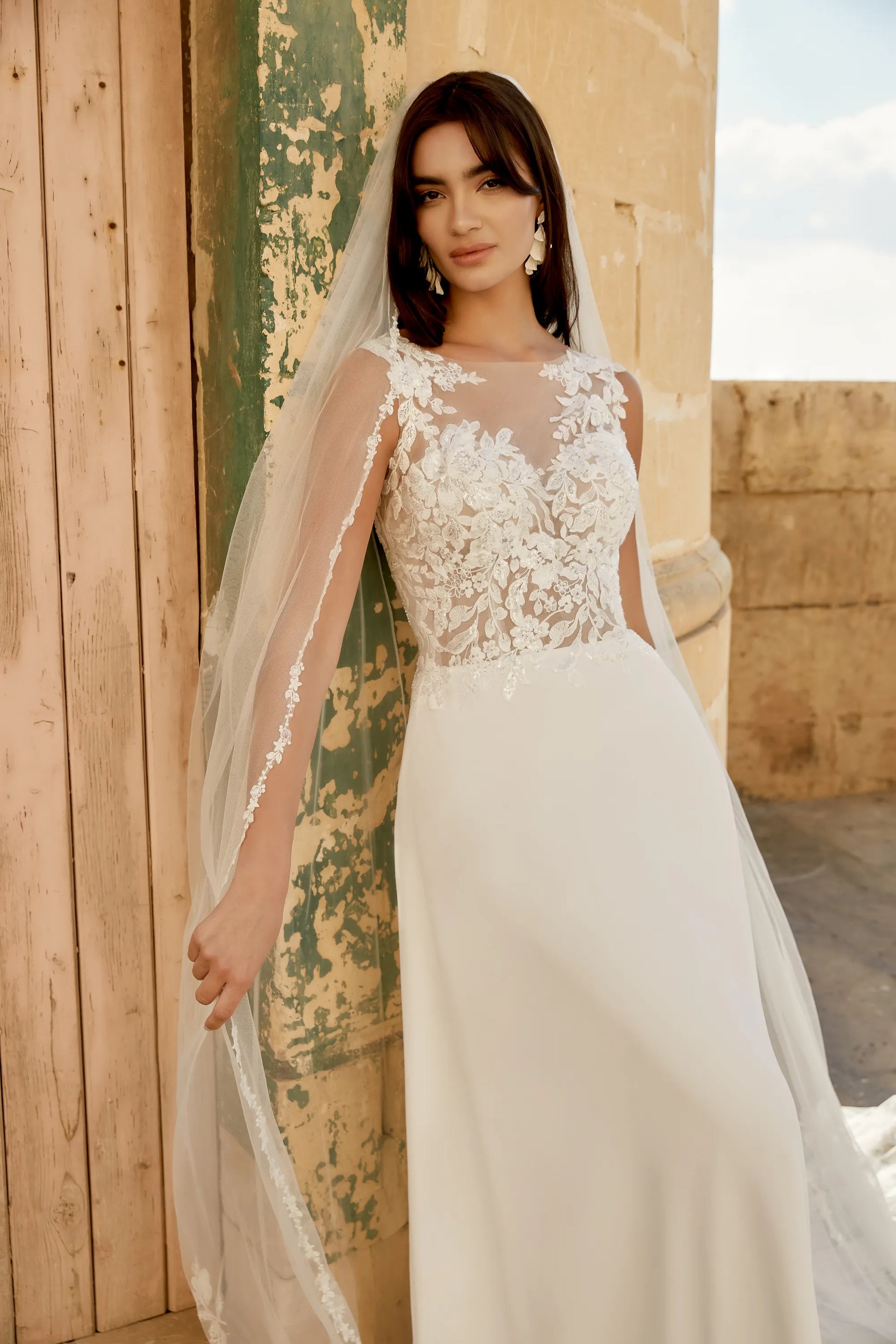 XAYWEAR Premium Lace Bodice Chiffon Wedding Dress Elegance - XAYWEAR
