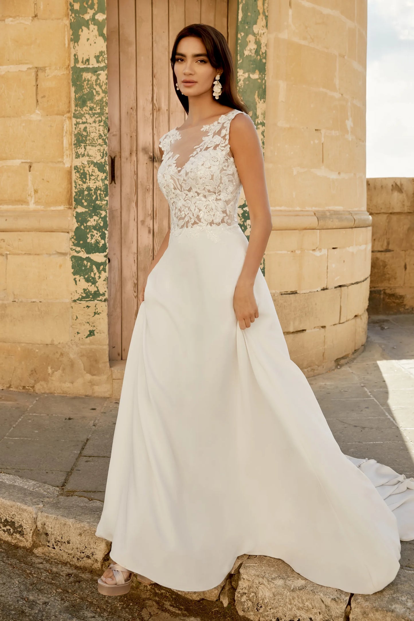 XAYWEAR Premium Lace Bodice Chiffon Wedding Dress Elegance - XAYWEAR