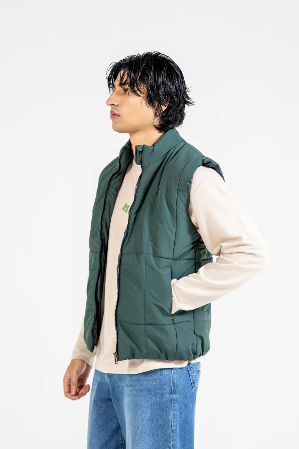 XAYWEAR Sleeveless Puffer Jacket in Dark Green for Stylish Layering in Any Season