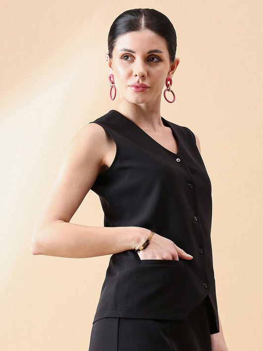 XAYWEAR sleeveless black waistcoat top with buttons and front pockets for women