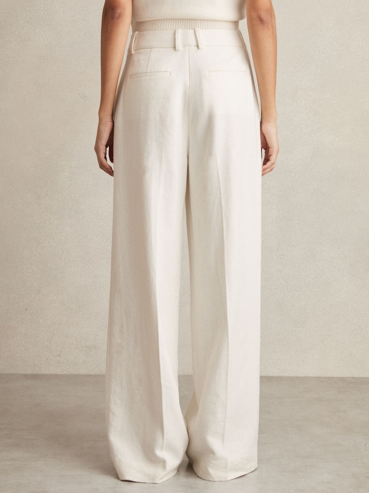 XAYWEAR white wide-leg women trouser with back pockets and belt loops